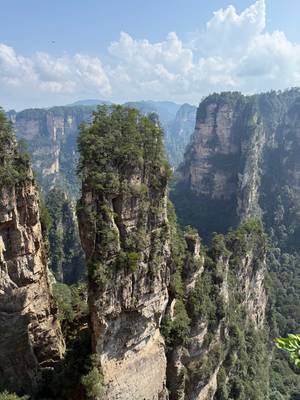 Zhangjiajie – Aussichtspunkt im Park