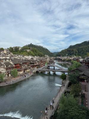 Fenghuang bei Nacht - Laternen