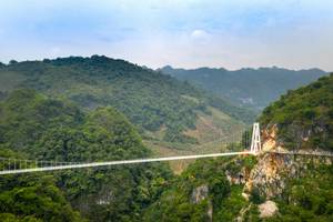 Zhangjiajie Glasbrücke - Blick in die Tiefe