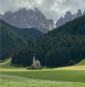 Dolomiten Passstraße – Bergpanorama