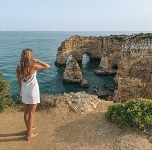 Carvoeiro - Praia da Marinha Felsen im Wasser